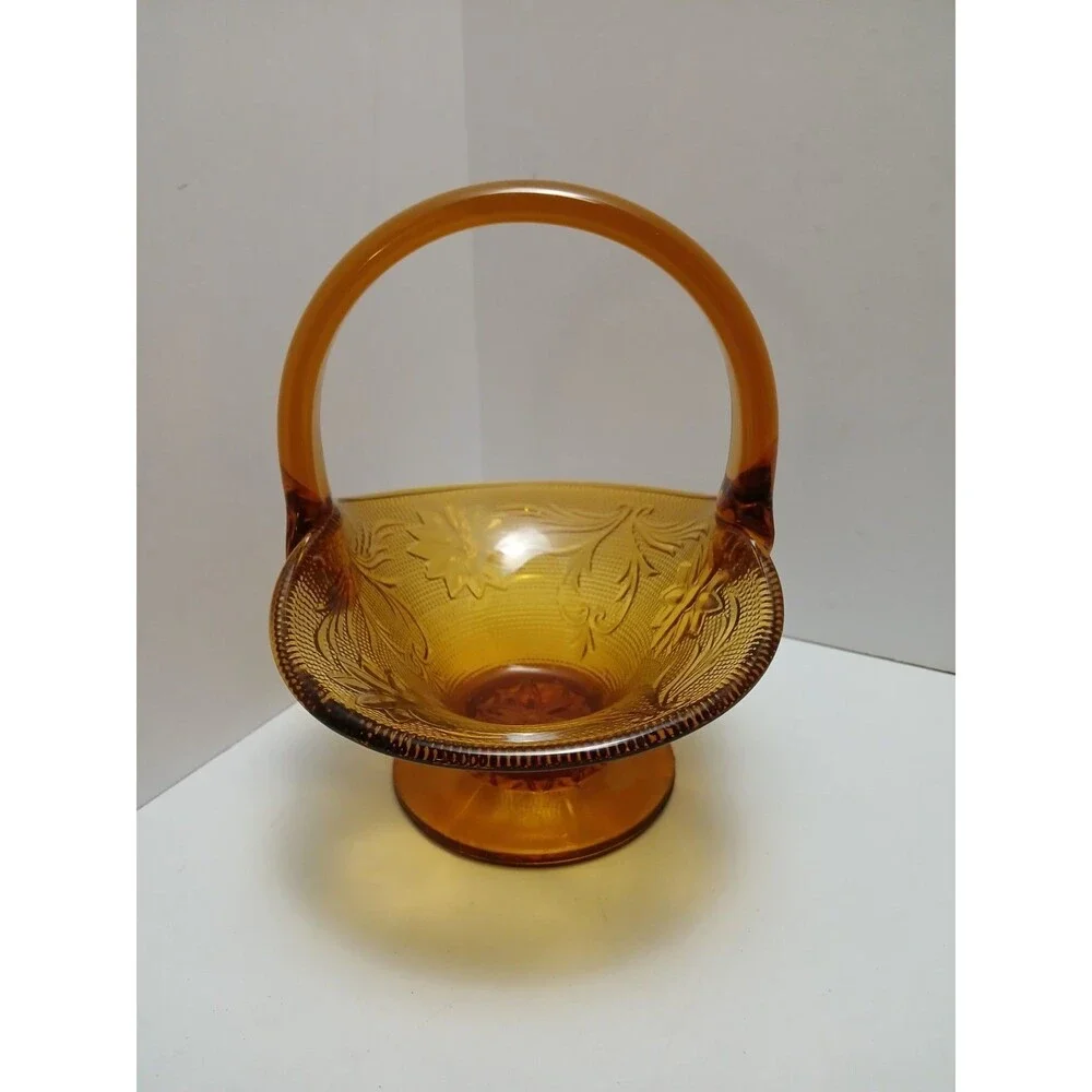 ​Tiara‎ Glass Amber Basket w/ Handle Rounded Rim JD Mark Vtg
